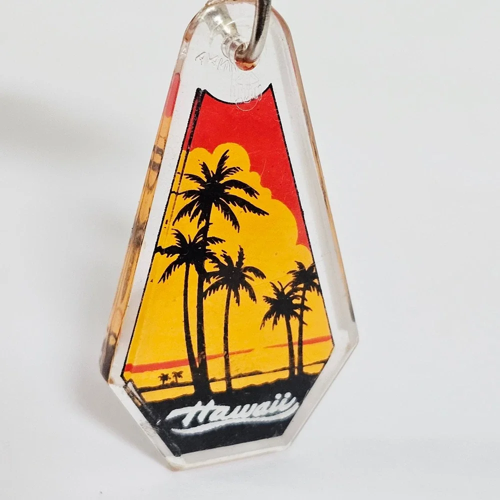 Vintage Hawaii Keychain Palm Trees Sunset Acrylic Souvenir Island Travel Retro